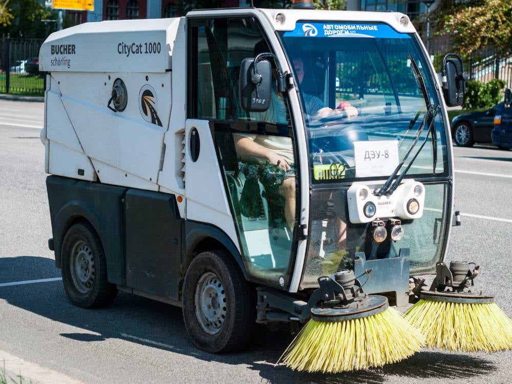 Road Sweeper in Action by Refuse Body Doctors