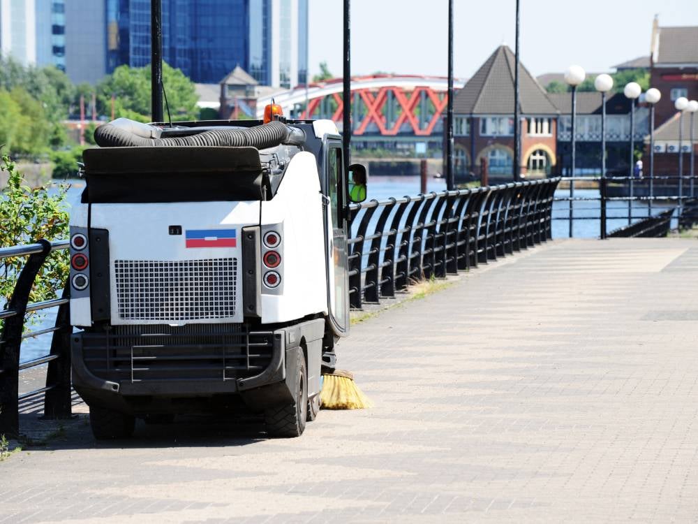 Road Sweeper with Vacuum Faults